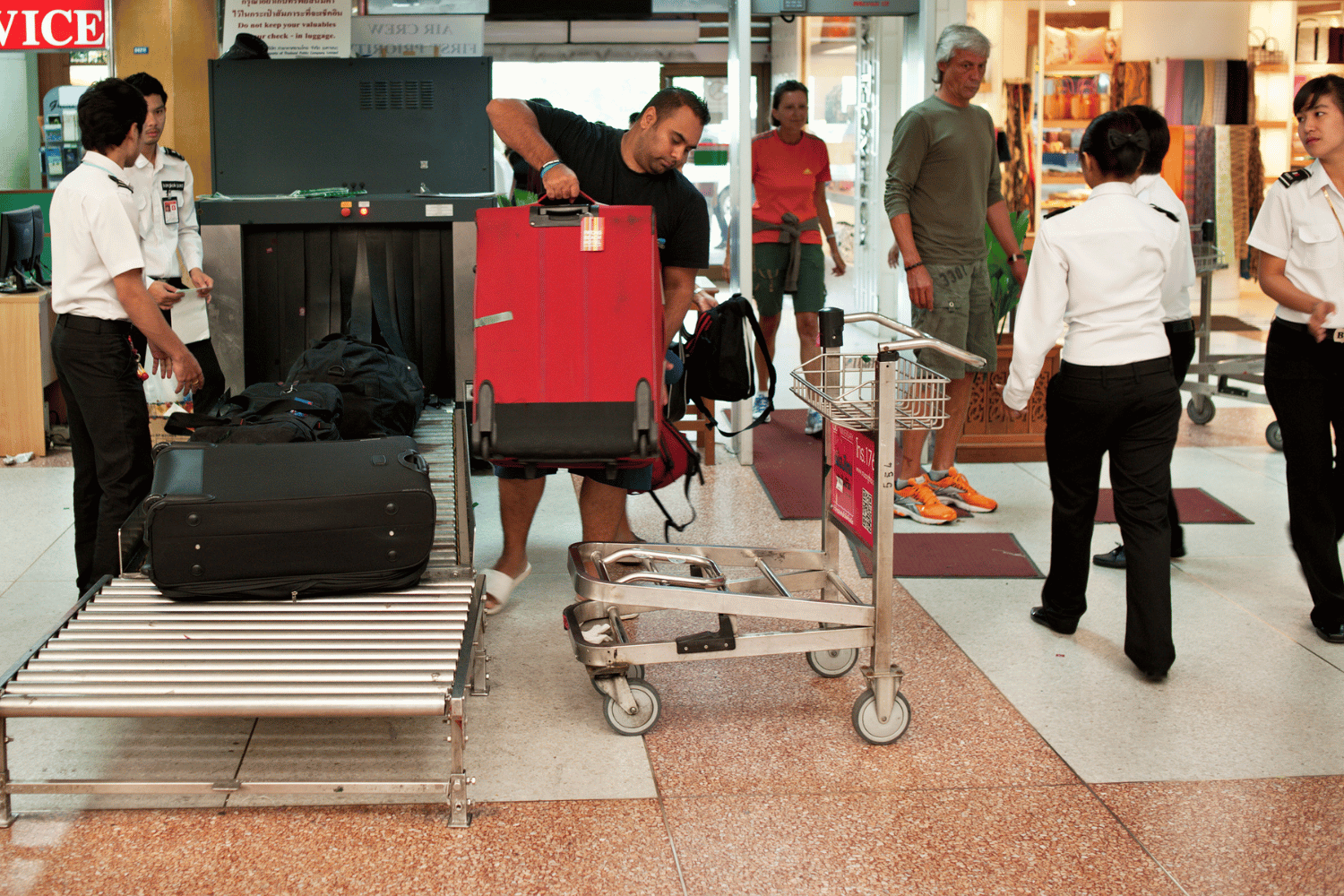 21 life changing travel tips