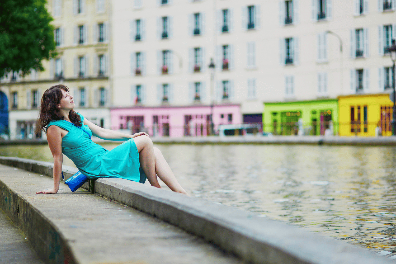 where to take instagram photos in paris