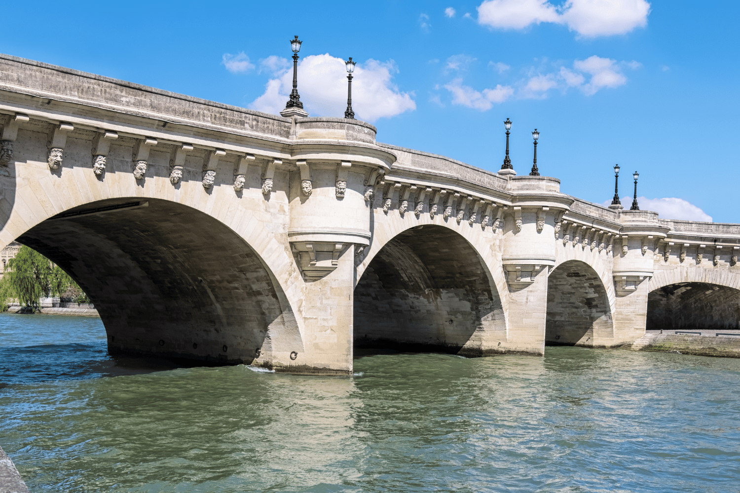 where to take the best photos in paris