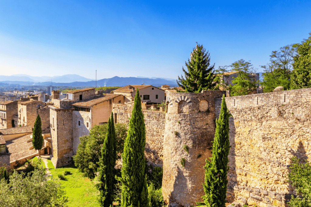 girona city walls walk