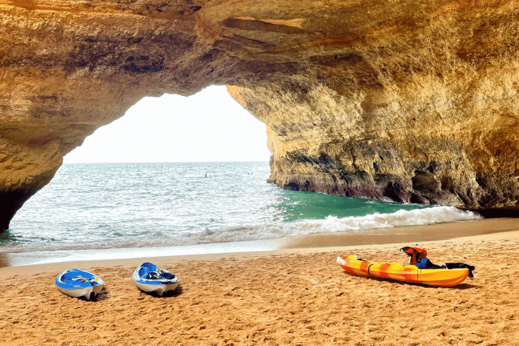 kayaking to benagil cave