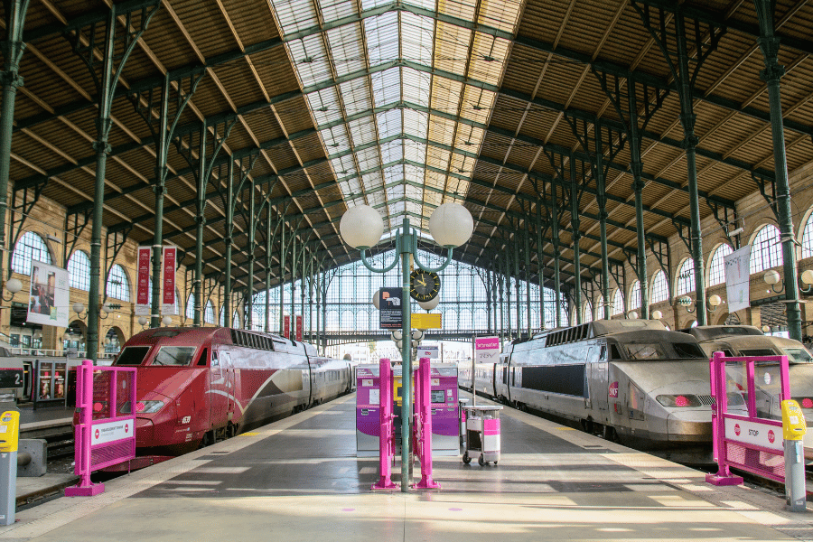 Paris train station