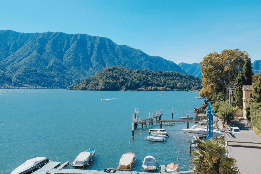 lake como boats