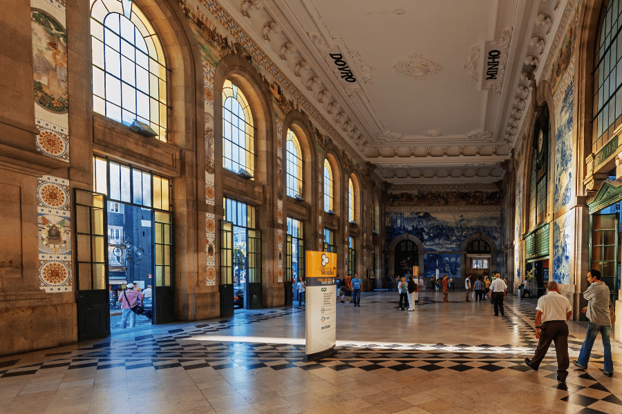 sao bento train station porto